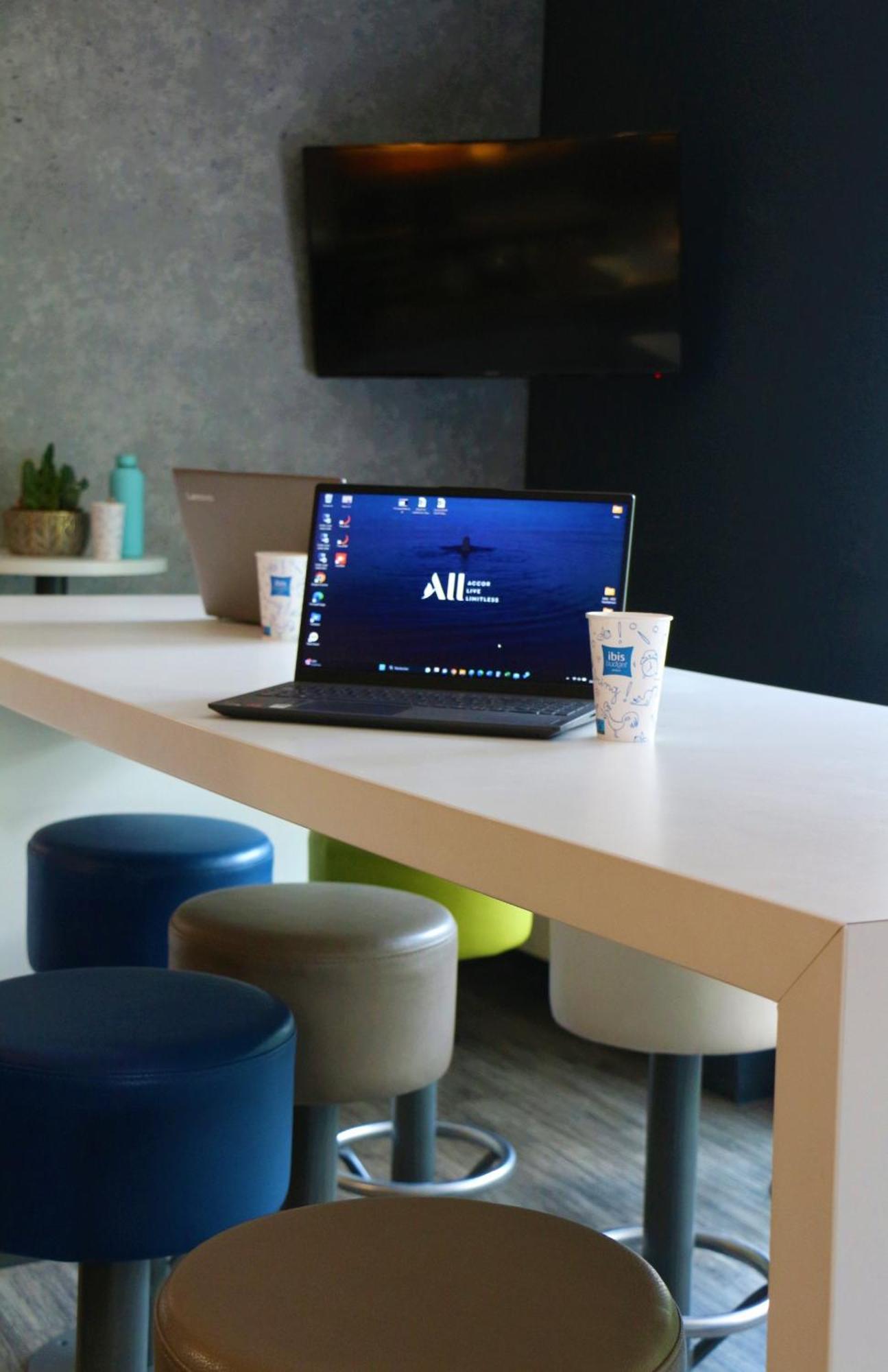 Ibis Budget Agen Le Passage  Екстер'єр фото