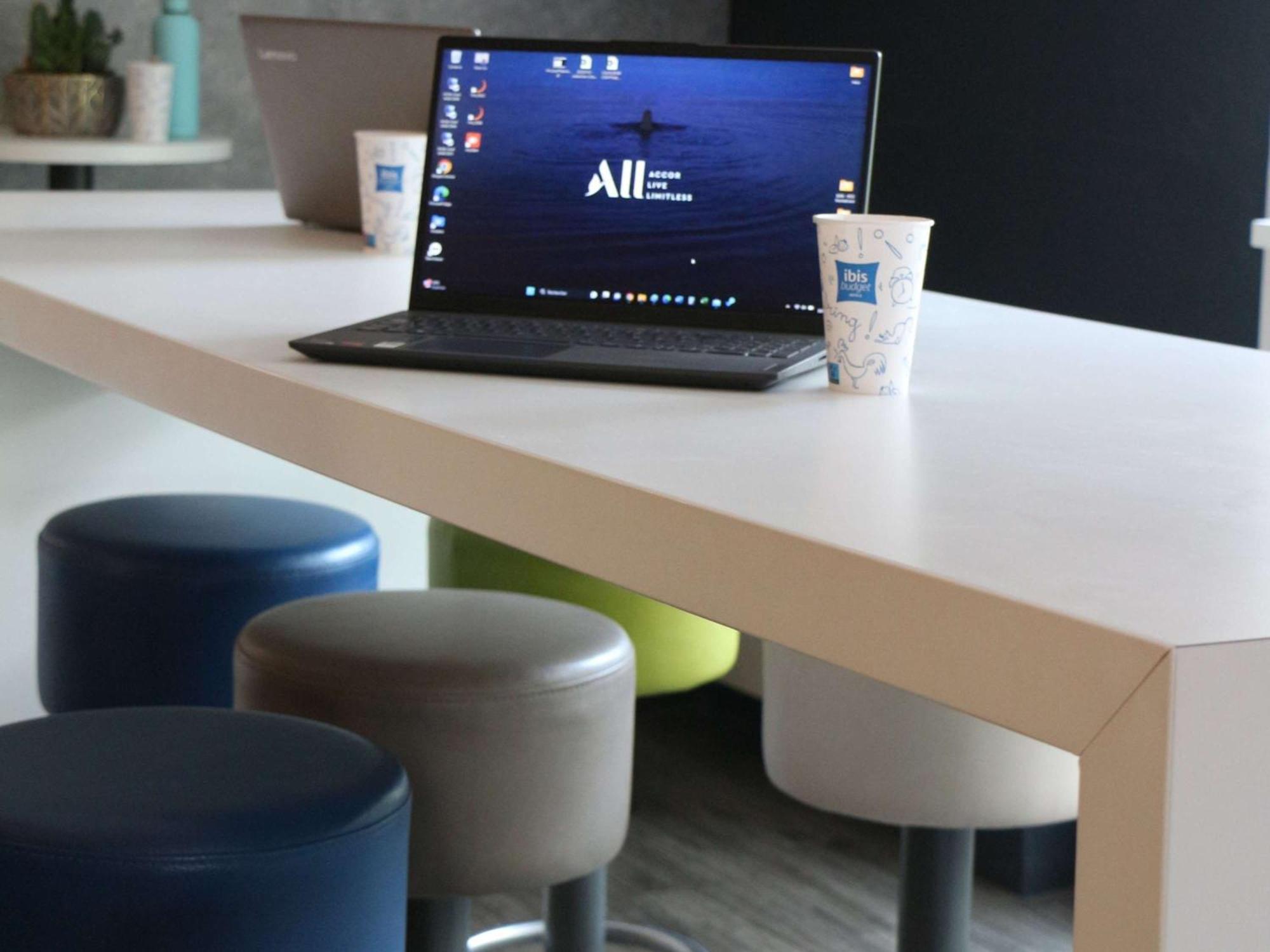 Ibis Budget Agen Le Passage  Екстер'єр фото
